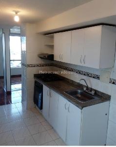 Apartamento de 4 alcobas en venta en Bosques Del Ferrol, Bogotá, 101 m² · foto 6 de 9