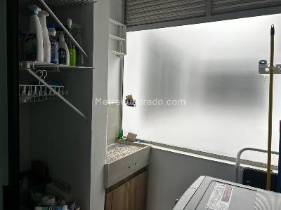 Apartamento en venta en La Castellana, Medellín · foto 6 de 19