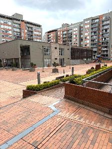 Apartamento de 3 alcobas en venta en Nuevo Salitre Modelia, Bogotá, 73 m² · foto 3 de 15
