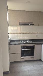 Apartamento de 3 alcobas en venta en Modelia Imperial Ii, Bogotá, 60 m² · foto 4 de 13