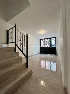 Casa de 5 alcobas en venta en Lago De Suba, Bogotá, 114 m² · foto 2 de 19