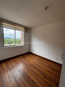 Apartamento de 3 alcobas en venta en Villas De Granada, Bogotá, 80 m² · foto 8 de 20