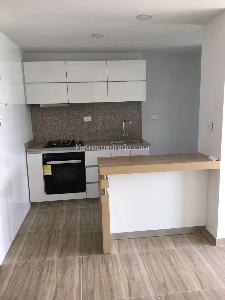 Apartamento de 3 alcobas en venta en Mirolindo, Ibagué, 90 m² · foto 2 de 16