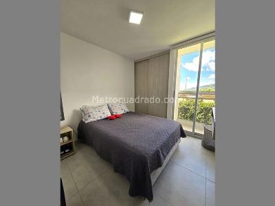 Apartamento de 3 alcobas en venta en Comuna 03, Ibagué, 93 m² · foto 2 de 13