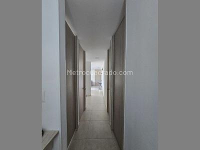 Apartamento de 3 alcobas en venta en Comuna 03, Ibagué, 93 m² · foto 9 de 13