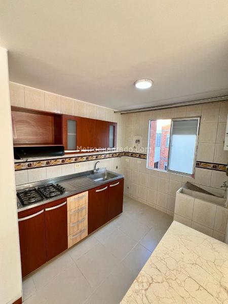 Piso – Cali, Prados del Norte, Comuna 2 - Vista 4