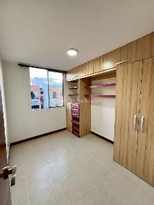 Apartamento de 2 alcobas en venta en Prados Del Norte, Cali, 57 m² · foto 4 de 18