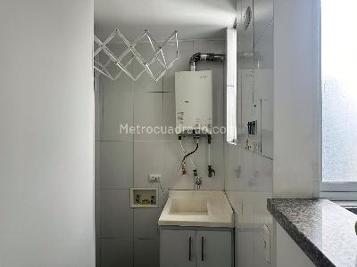Apartaestudio en venta en Bella Suiza, Bogotá, 46 m² · foto 8 de 12
