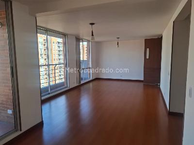 Apartamento de 4 alcobas en venta en Pontevedra, Bogotá, 111 m² · foto 2 de 7