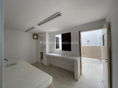 Casa de 5 alcobas en venta en San Vicente, Cali, 226 m² · foto 13 de 20