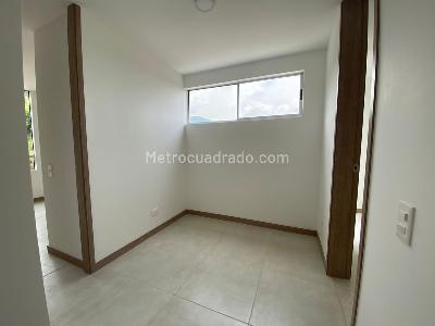 Apartamento de 3 alcobas en venta en Altos De Menga, Cali, 87 m² · foto 2 de 18