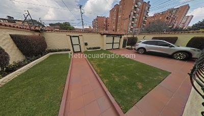 Casa de 4 alcobas en venta en Colina Campestre, Bogotá, 239 m² · foto 14 de 14