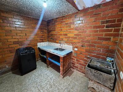 Casa en venta en Buenos Aires, Bogotá · foto 4 de 14