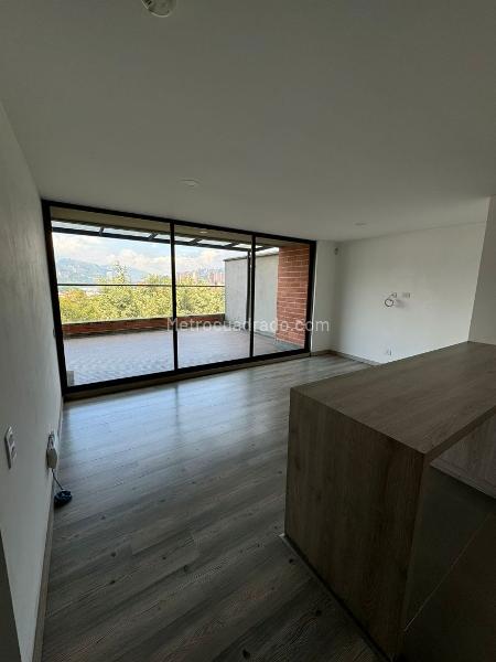 Piso – Medellín - Más