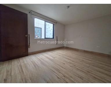 Casa de 5 alcobas en venta en Belen Miravalle, Medellín, 279 m² · foto 9 de 16