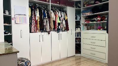 Casa de 5 alcobas en venta en Belen Miravalle, Medellín, 279 m² · foto 11 de 16
