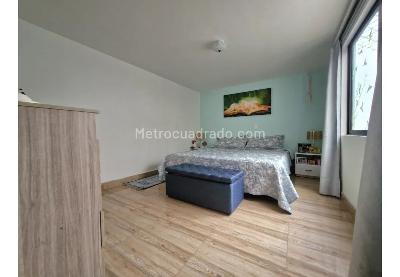 Casa de 5 alcobas en venta en Belen Miravalle, Medellín, 279 m² · foto 8 de 16