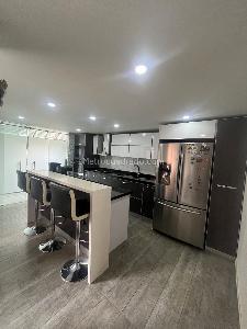 Casa de 4 alcobas en venta en Plazuela De Iberia Ii, Bogotá, 195 m² · foto 8 de 20