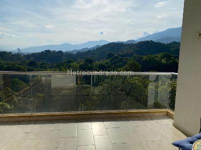 Apartamento de 3 alcobas en venta en Toche, Ibagué, 210 m² · foto 4 de 17