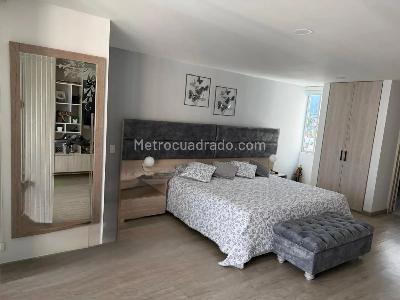 Apartamento de 3 alcobas en venta en Santa Ana, Ibagué, 210 m² · foto 10 de 17