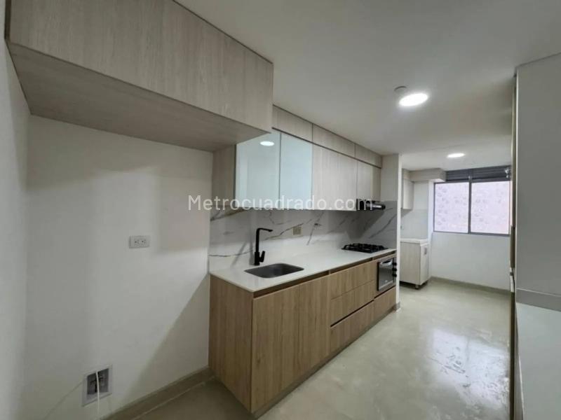 Piso – Envigado, Uribe Angel, Valle de Aburrá - Vista 3