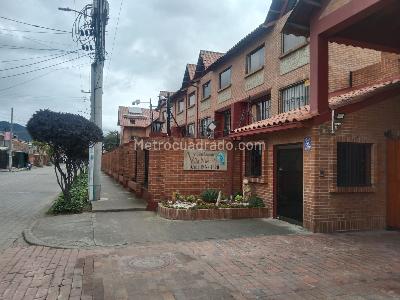$750.000.000 en Condominio Villa