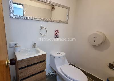 Apartamento de 2 alcobas en venta en Chico, Bogotá, 100 m² · foto 18 de 20