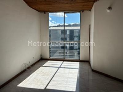Apartamento de 3 alcobas en arriendo en Calle 163 No 62 71 Gilmar, Bogotá, 60 m² · foto 2 de 15