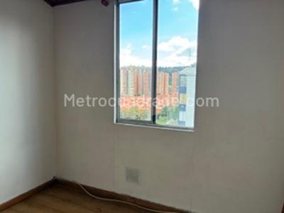 Apartamento de 3 alcobas en arriendo en Calle 163 No 62 71 Gilmar, Bogotá, 60 m² · foto 12 de 15