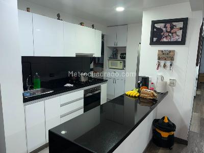 Apartamento de 3 alcobas en venta en Suba Cantalejo, Bogotá, 77 m² · foto 4 de 11