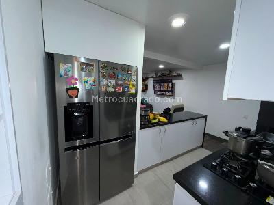 Apartamento de 3 alcobas en venta en Suba Cantalejo, Bogotá, 77 m² · foto 5 de 11