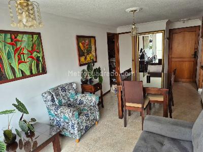 Apartamento de 3 alcobas en venta en Estadio, Medellín, 68 m² · foto 4 de 8