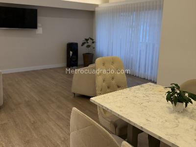 Apartamento de 3 alcobas en venta en Conquistadores, Medellín, 144 m² · foto 4 de 20