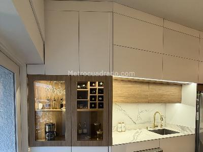 Apartamento de 3 alcobas en venta en Conquistadores, Medellín, 144 m² · foto 7 de 20