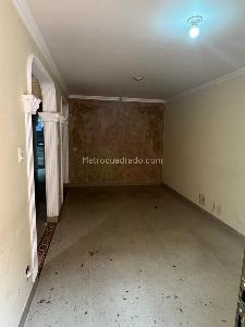 Casa de 5 alcobas en venta en Portales Del Norte, Bogotá, 215 m² · foto 11 de 15