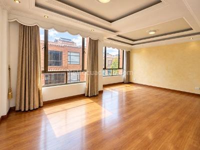 Casa de 5 alcobas en venta en Portales Del Norte, Bogotá, 215 m² · foto 15 de 15