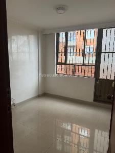 Casa de 5 alcobas en venta en Portales Del Norte, Bogotá, 215 m² · foto 5 de 15