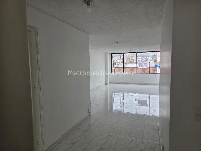 Apartamento de 3 alcobas en venta en Nariño Sur, Bogotá, 96 m² · foto 2 de 10