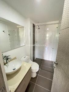 Apartamento de 3 alcobas en venta en Tres Esquinas, Sabaneta, 87 m² · foto 12 de 17