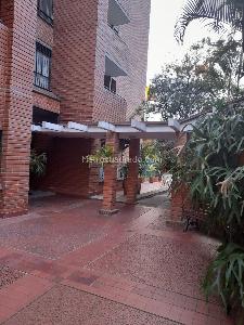 Apartamento de 2 alcobas en venta en Jardines / El Portal, Envigado, 85 m² · foto 15 de 19