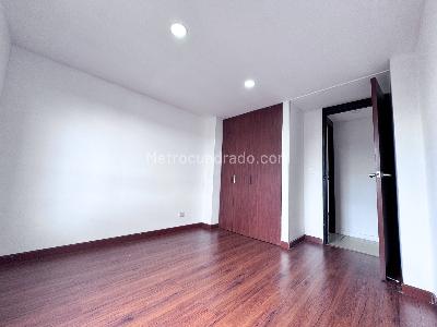 Apartamento de 3 alcobas en venta en Carlos Lleras Restrepo, Bogotá, 70 m² · foto 12 de 20