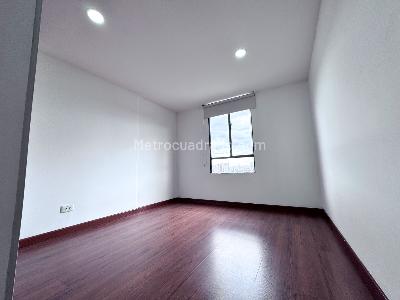 Apartamento de 3 alcobas en venta en Carlos Lleras Restrepo, Bogotá, 70 m² · foto 13 de 20