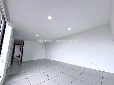Apartamento de 3 alcobas en venta en Carlos Lleras Restrepo, Bogotá, 70 m² · foto 2 de 20