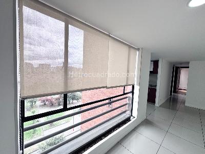 Apartamento de 3 alcobas en venta en Carlos Lleras Restrepo, Bogotá, 70 m² · foto 3 de 20