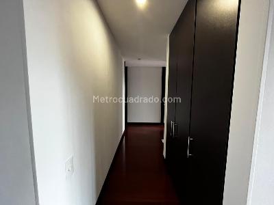 Apartamento de 2 alcobas en arriendo en Bella Suiza Alta, Bogotá, 101 m² · foto 10 de 15