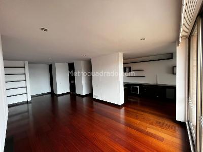 Apartamento de 2 alcobas en arriendo en Bella Suiza Alta, Bogotá, 101 m² · foto 3 de 15