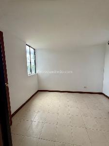 Apartamento en venta en Calvo Sur, Bogotá · foto 8 de 15