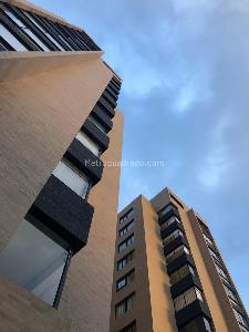 Apartamento de 1 alcoba en venta en Bella Suiza, Bogotá, 61 m² · foto 16 de 19