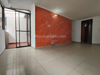 Apartamento de 3 alcobas en venta en Ciudad Kenedy, Bogotá, 59 m² · foto 2 de 20
