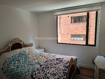 Apartamento de 3 alcobas en venta en La Carolina, Bogotá, 168 m² · foto 13 de 19